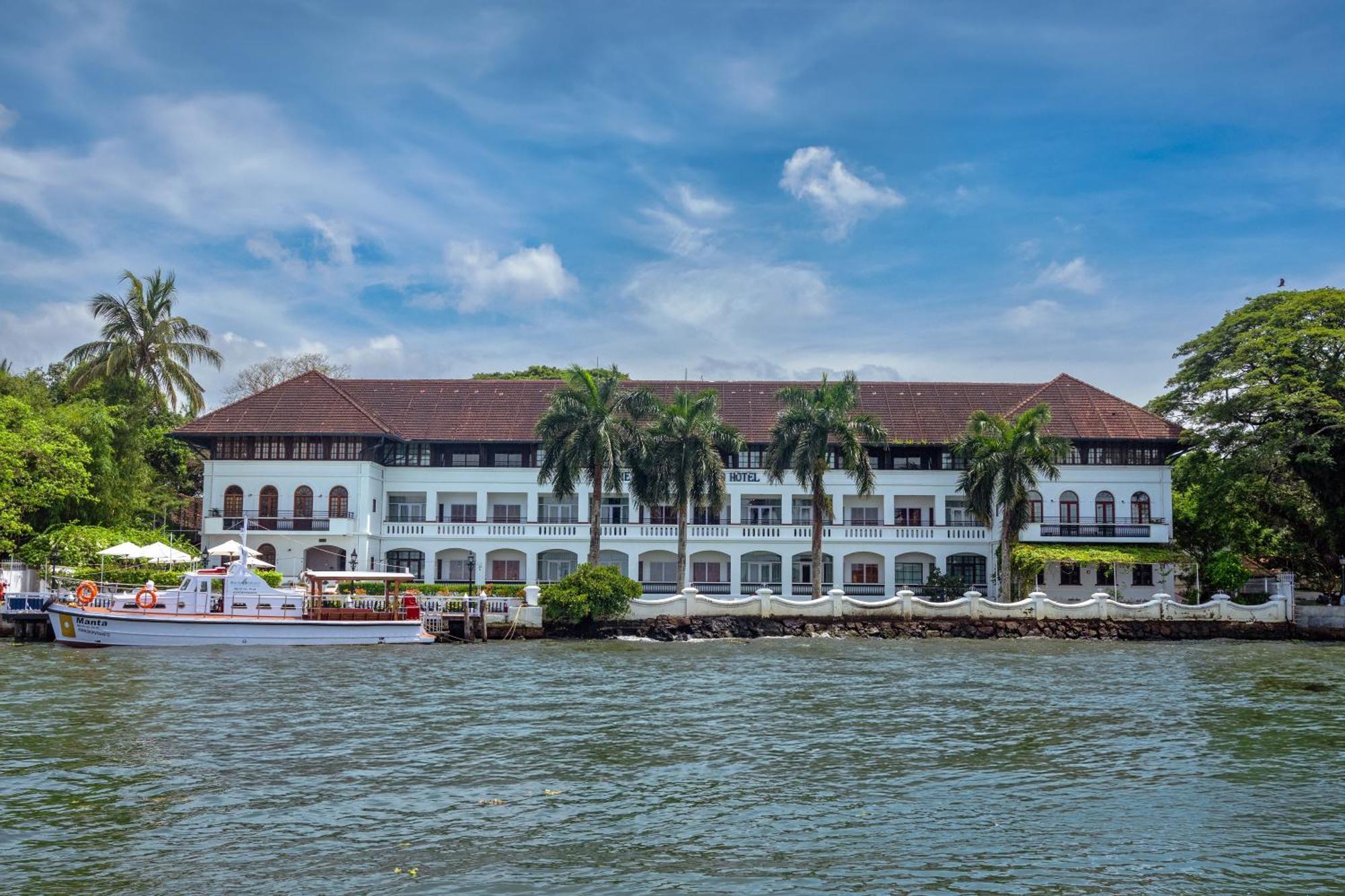 Brunton Boatyard - A Cgh Earth Experience Hotel Kochi Exterior photo